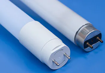 LED und Leuchsttoffr&ouml;hre haben die gleiche L&auml;nge